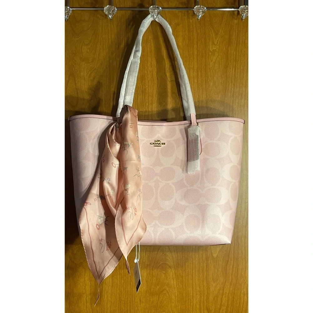 Coach Powder Pink City Tote Bag In Signature Canvas with Storage Bag NWT - Picture 3 of 13